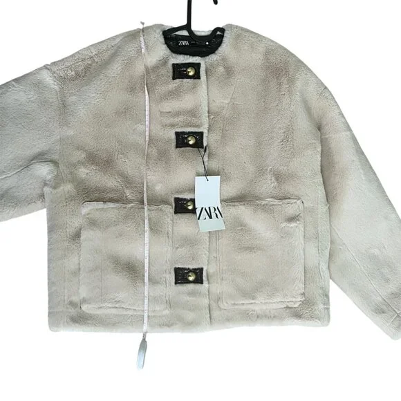 Zara Faux Fur Jacket ZW Collection – Ecru – Size Small – Metal Button Closure - Picture 5 of 8